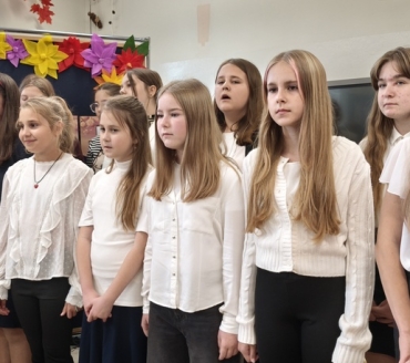 Z DEDYKACJĄ DLA NAUCZYCIELI